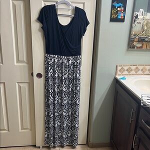 Elegant Black and White Patterned Dress